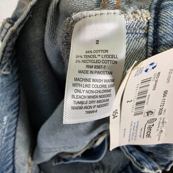 Arizona Jean Co Low Rise Baggy Cargo Jeans Size 2 Light Wash NWT - Picture 4 of 9